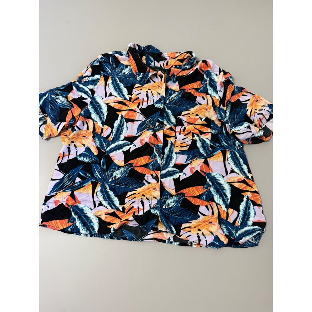 Wild Fable Tropical Leaf Print Short Sleeve Button Down Shirt Black 1X Rayon